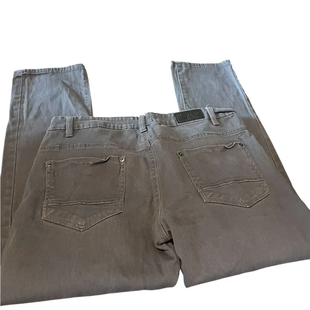 South Pole flex size 36 x 30 Stylish Gray Jeans excellent condition.